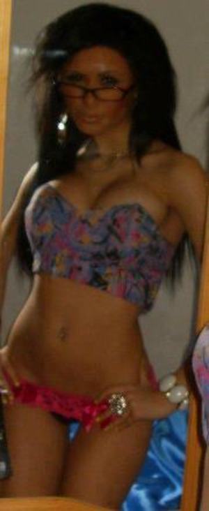 April is a cheater looking for a guy like you!