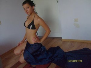 Meet local singles like Lucia from California who want to fuck tonight