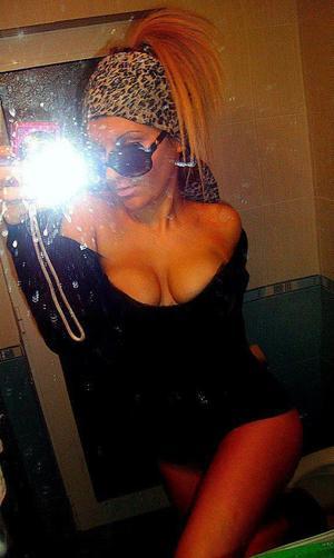 Looking for girls down to fuck? Ann from New York is your girl