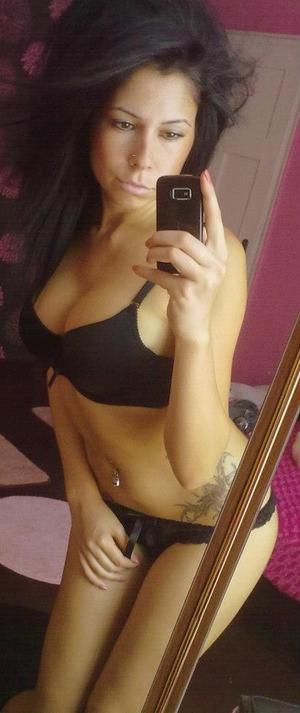 Jaelynn from North Carolina is interested in nsa sex with a nice, young man