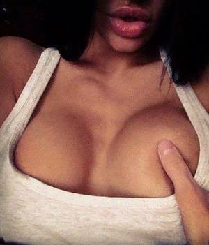 Charla from Stafford, Oregon is looking for adult webcam chat
