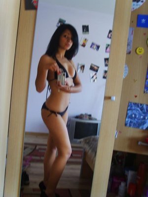 Viki from  is looking for adult webcam chat