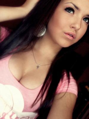 Corazon from Harrisburg, North Carolina is looking for adult webcam chat