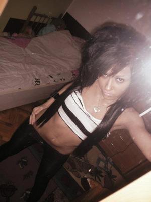 Carrie from Maine is looking for adult webcam chat